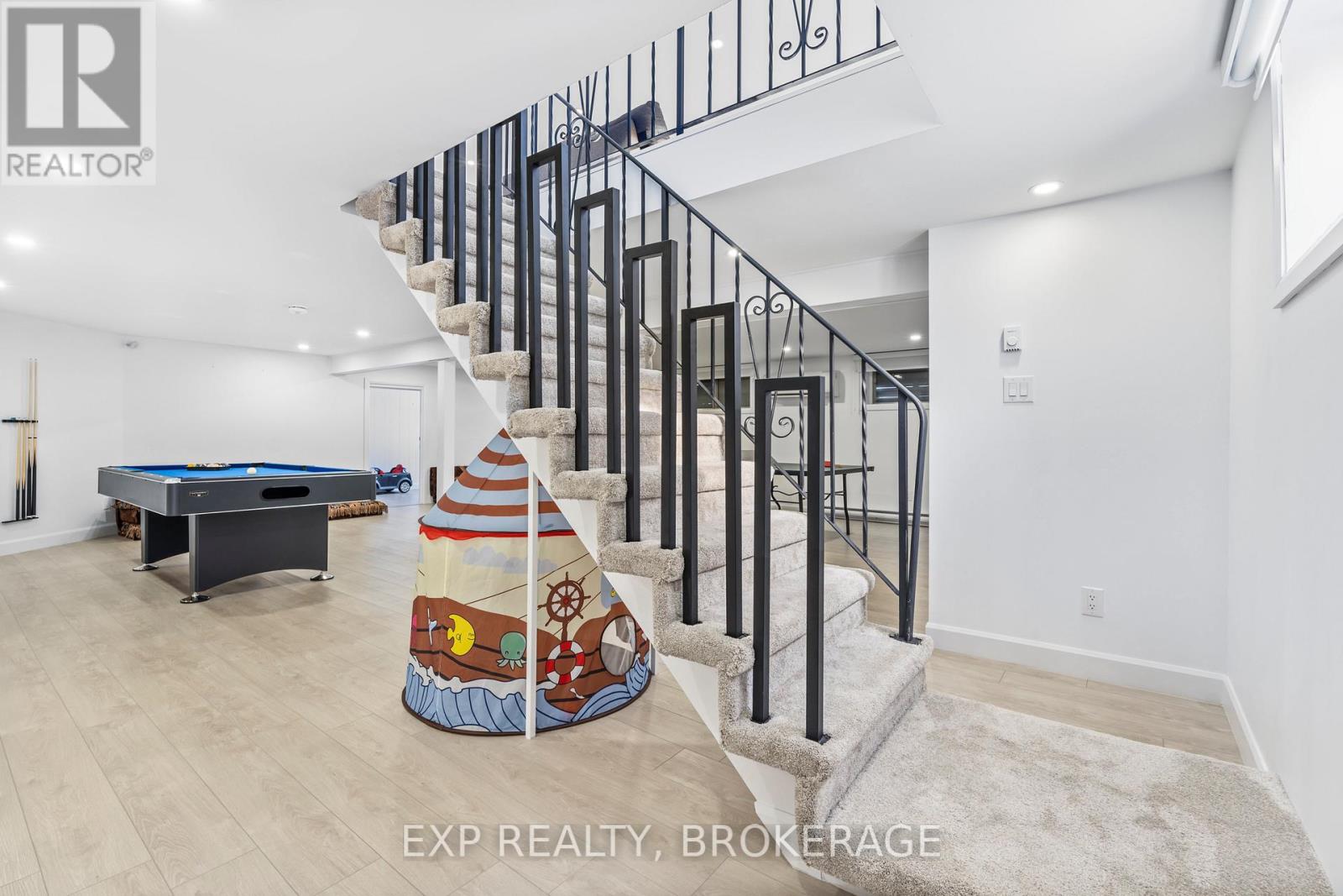 72 WILLOWBANK ROAD W - 36
