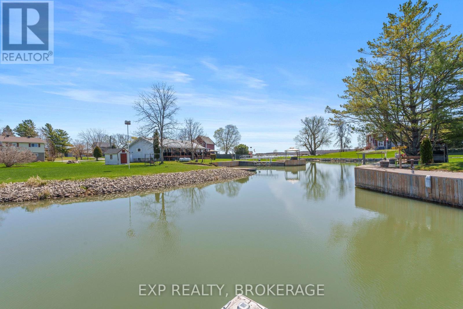 72 WILLOWBANK ROAD W - 40