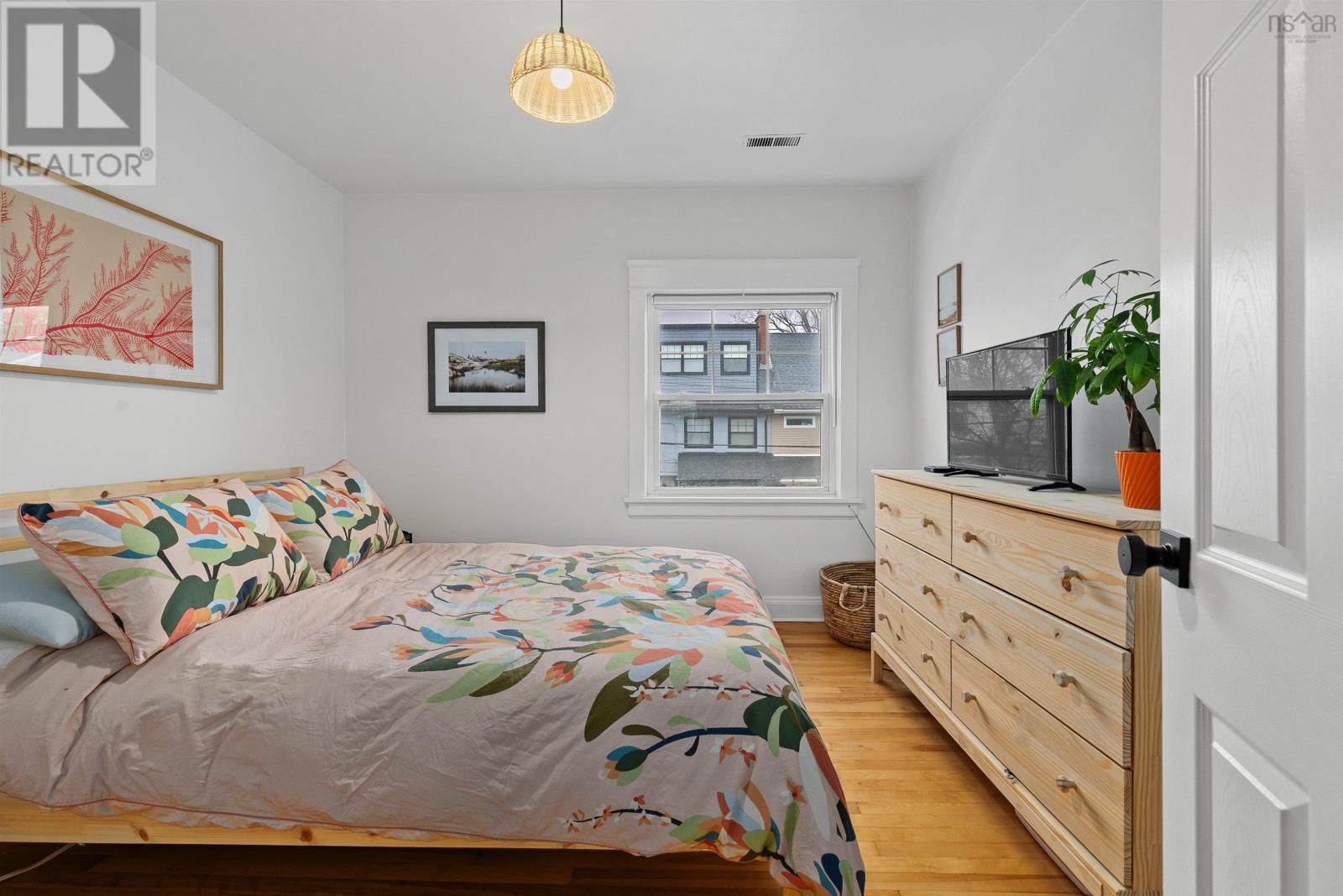 Property 23 of 38 of 5533 Stairs Place