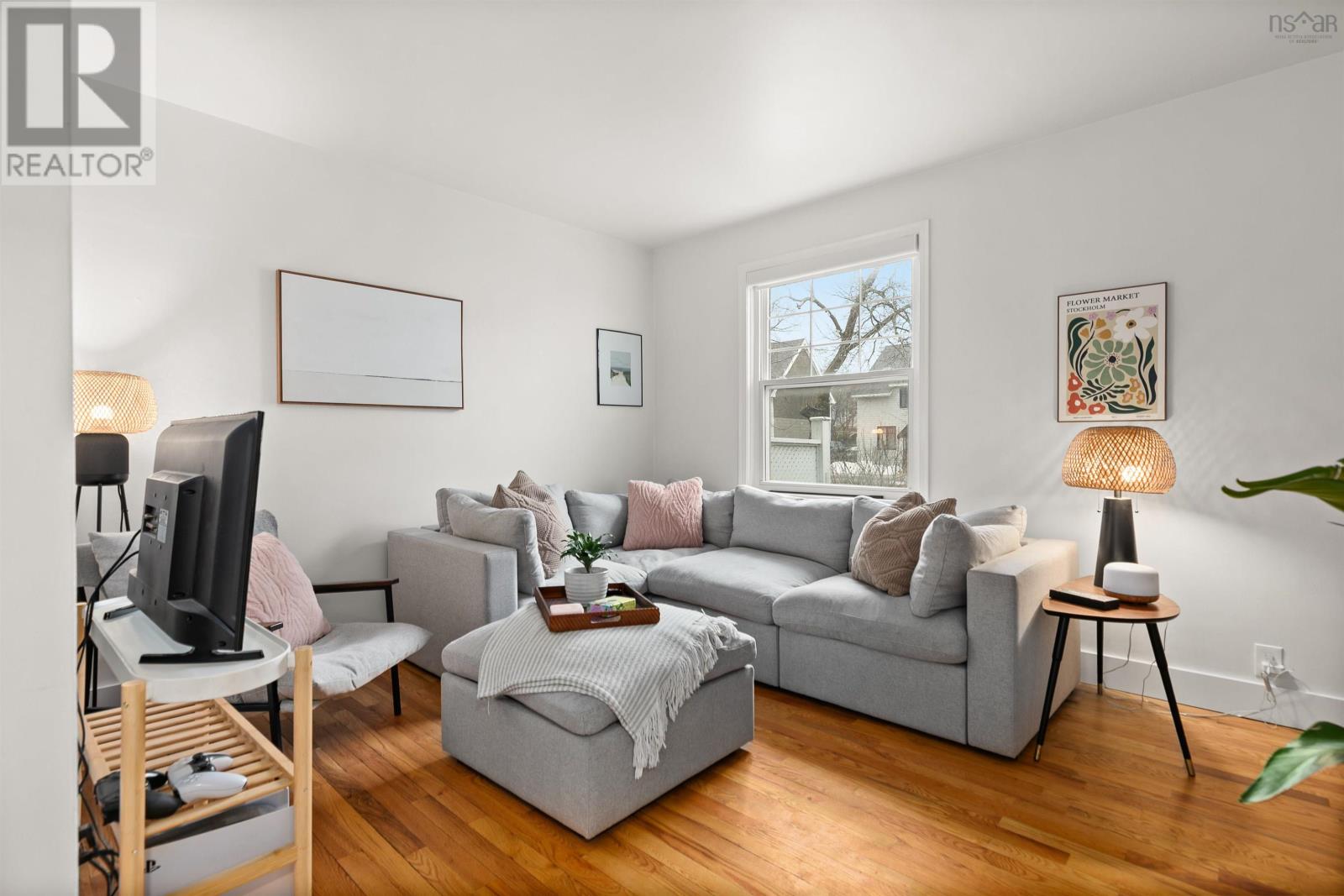 Property 9 of 38 of 5533 Stairs Place