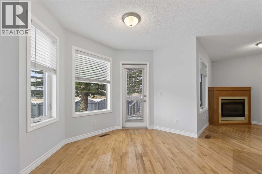 Single Family House for Sale in  Scenic Gardens NW Scenic Acres Calgary 