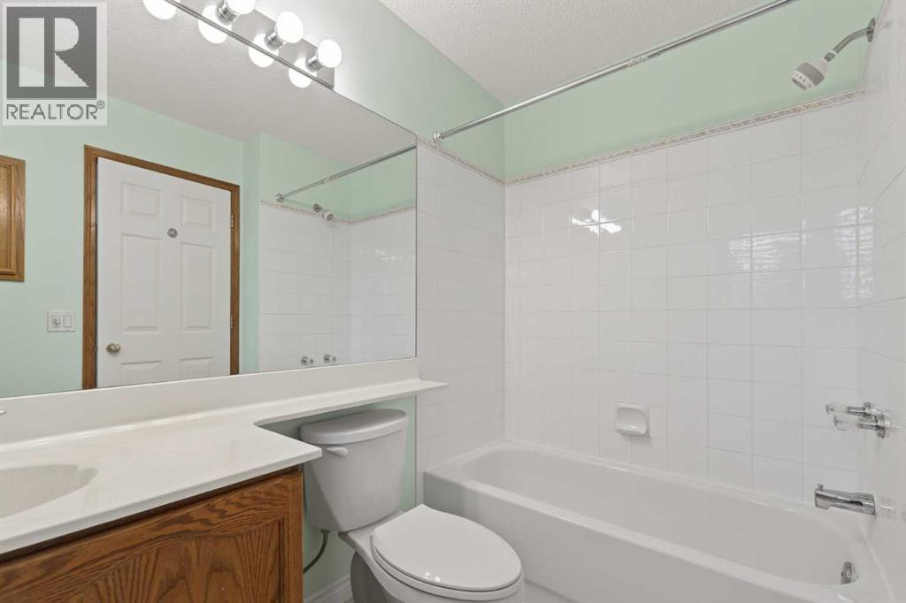 Single Family House for Sale in  Scenic Gardens NW Scenic Acres Calgary 