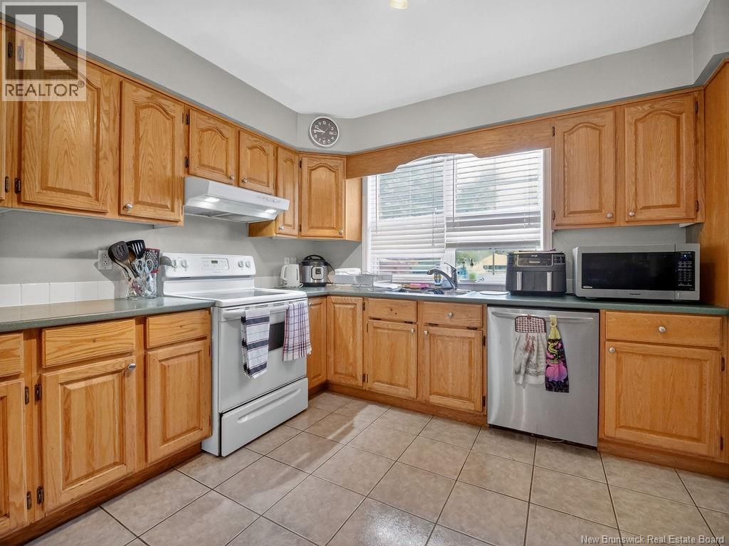 24 MCCLELAN AVENUE - 14