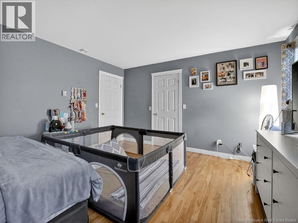 24 MCCLELAN AVENUE - 19