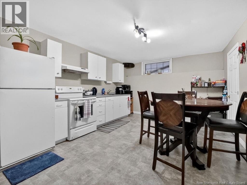 24 MCCLELAN AVENUE - 26