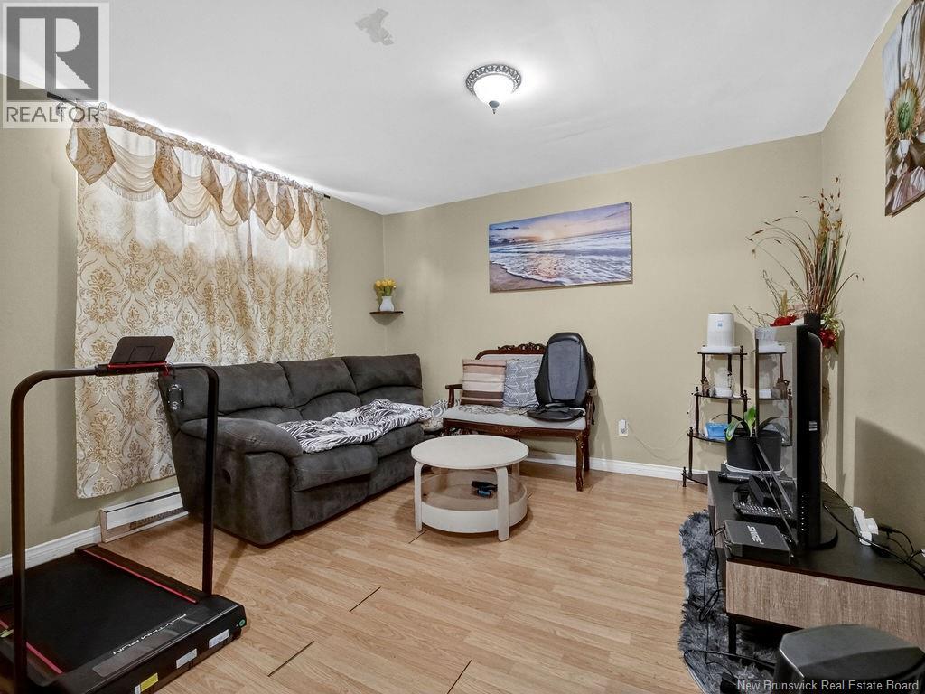 24 MCCLELAN AVENUE - 29
