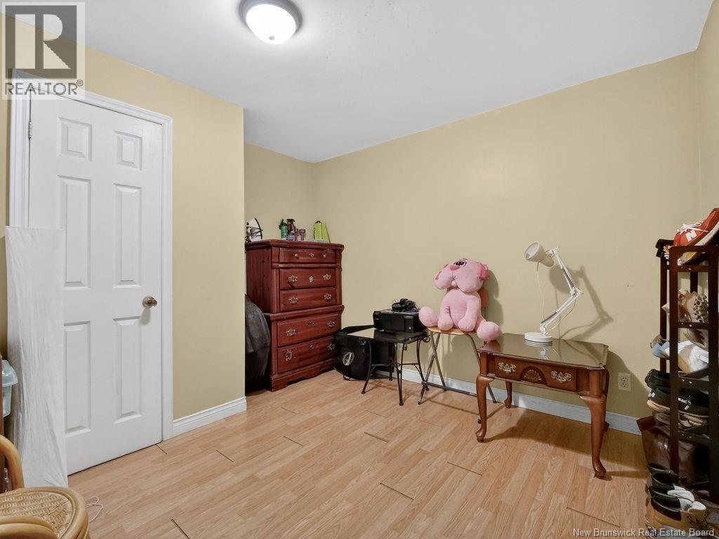 24 MCCLELAN AVENUE - 30