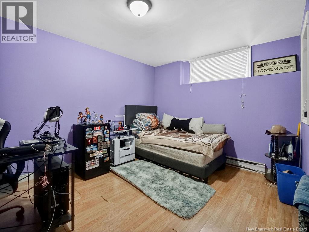 24 MCCLELAN AVENUE - 31