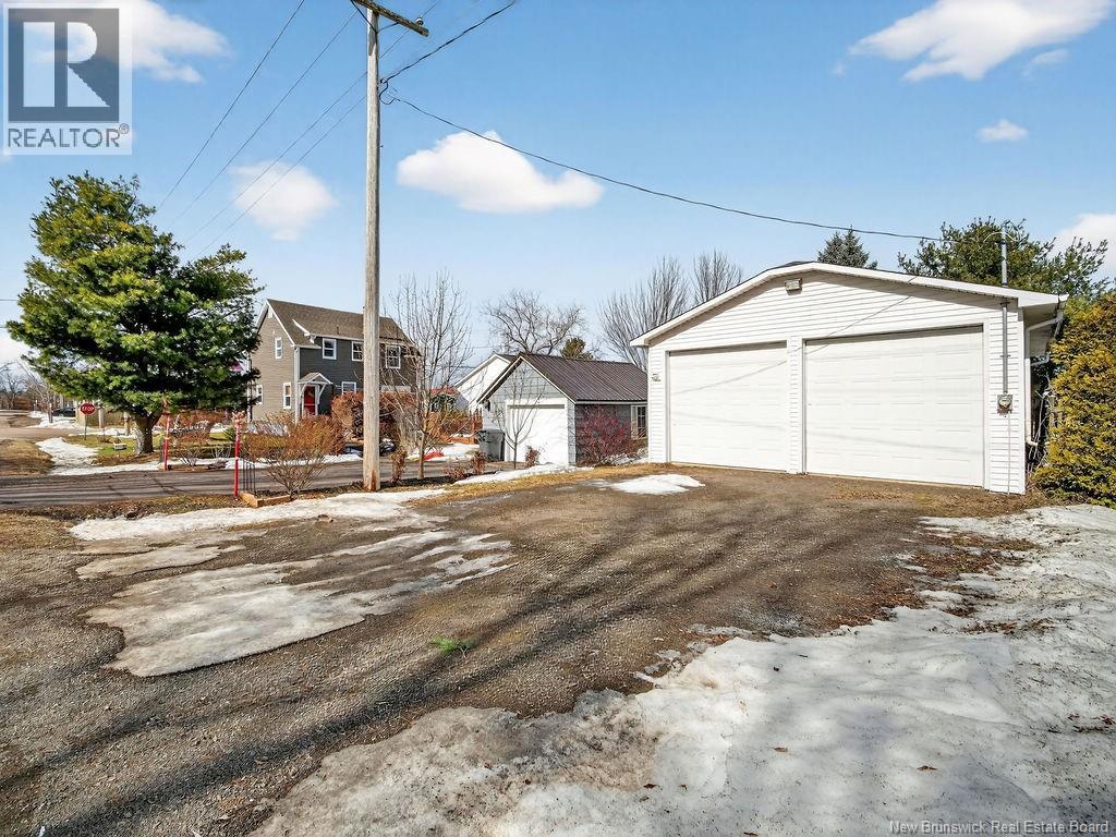 24 MCCLELAN AVENUE - 38