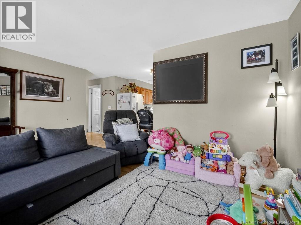 24 MCCLELAN AVENUE - 7
