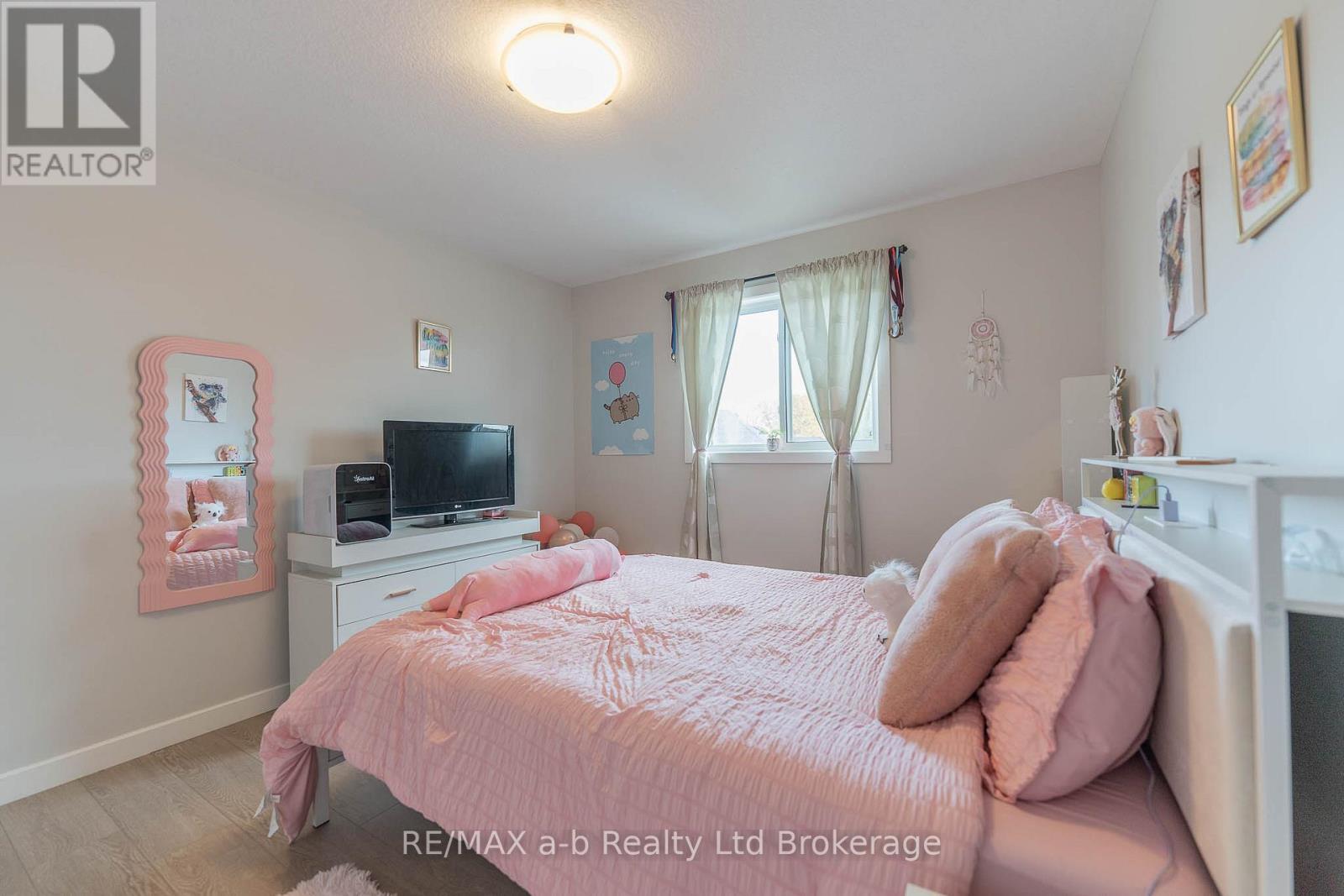 3-bedroom home for sale at 109 DENRICH AVENUE, Tillsonburg ON · photo 21 of 36