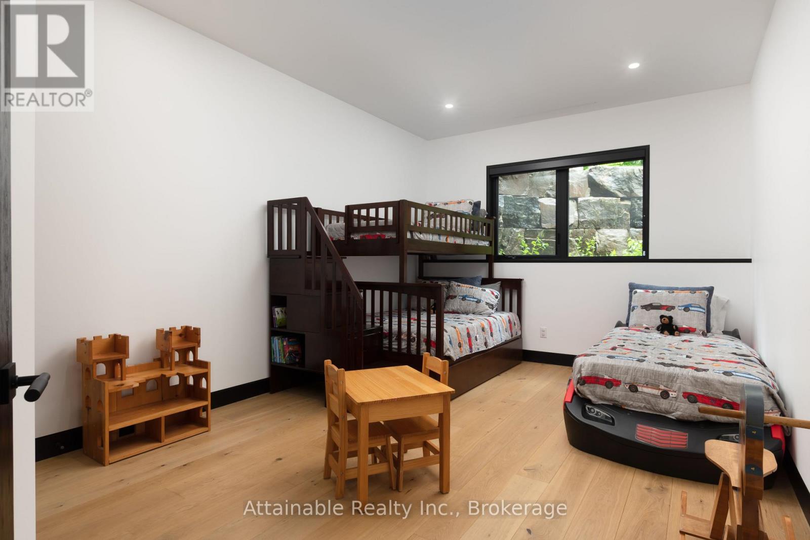 300 WEST BROWNS ROAD - 19