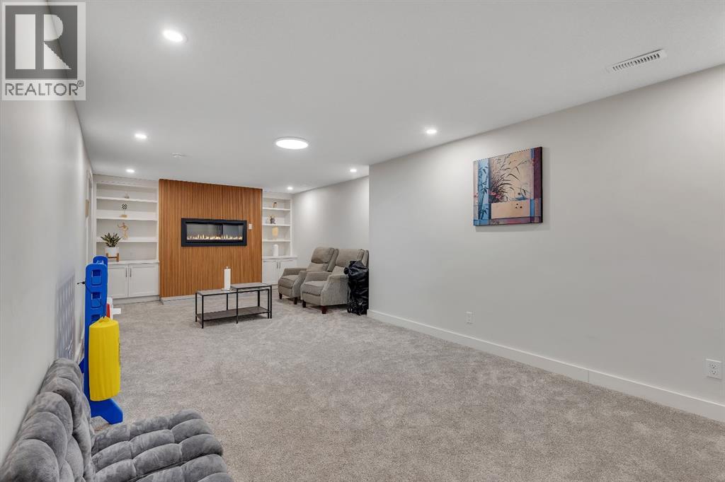 Single Family House Bungalow for Sale in  Cardiff Drive NW Cambrian Heights Calgary 