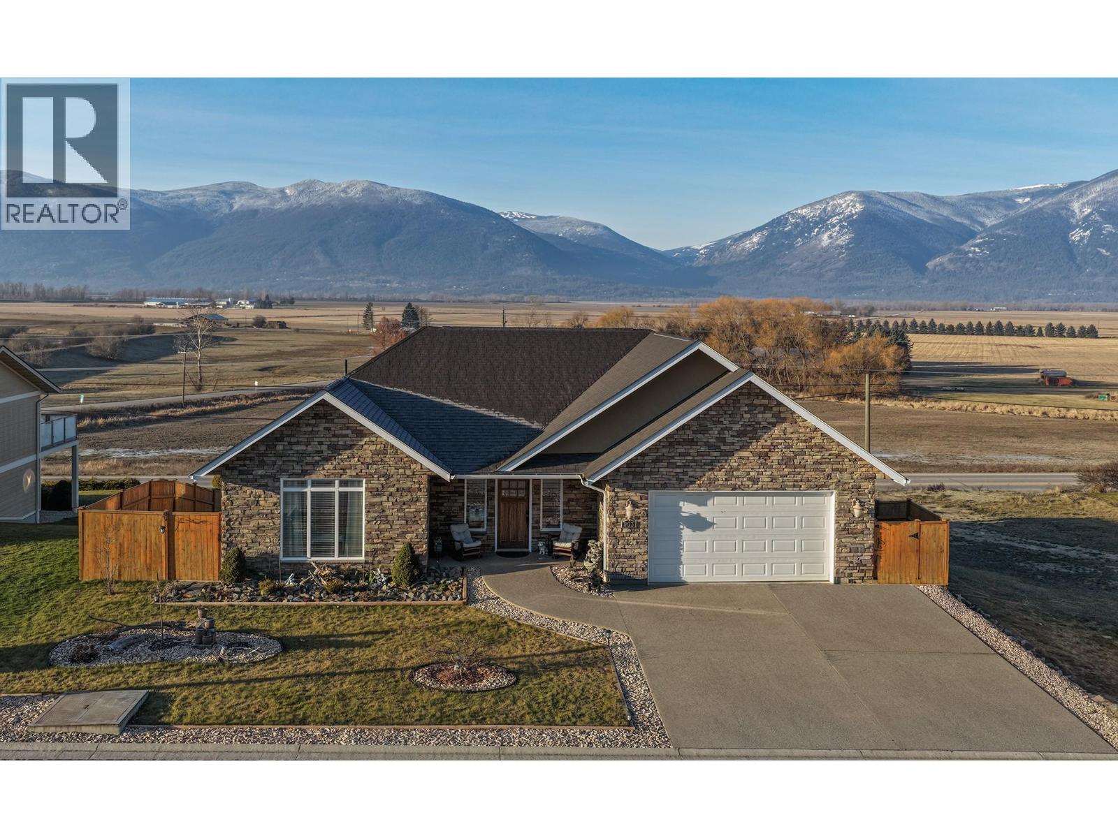 903 selkirk Drive, Creston