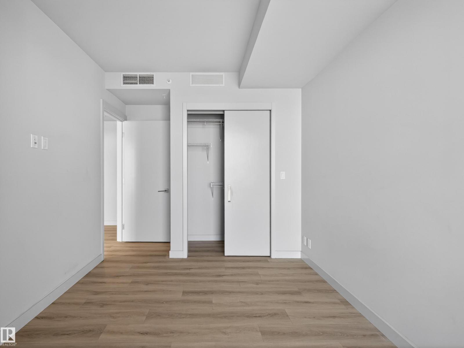 #2612 10360 102 ST NW - 16