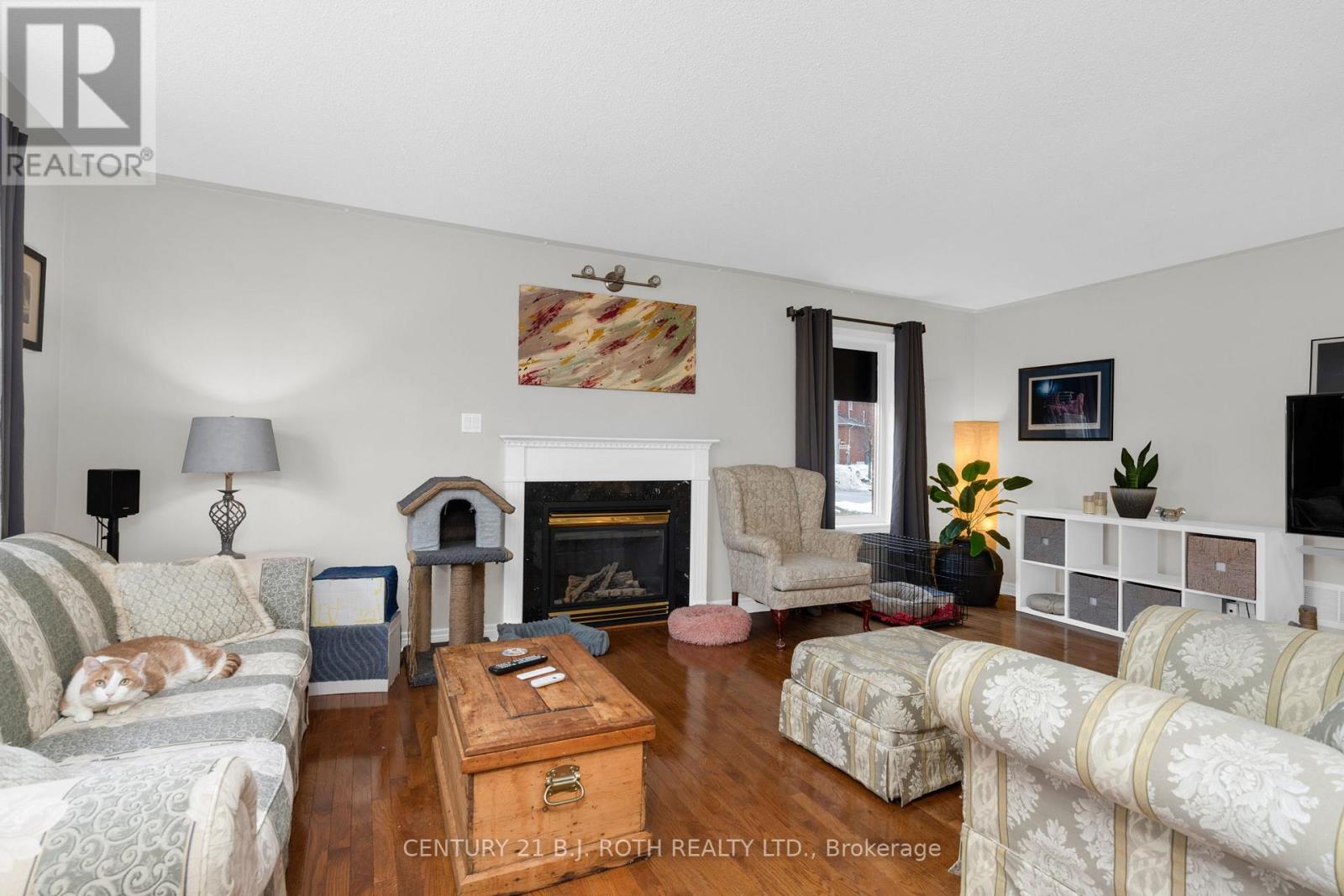 32 PRINCE OF WALES DRIVE - 11