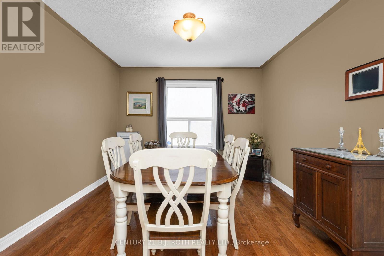 32 PRINCE OF WALES DRIVE - 5