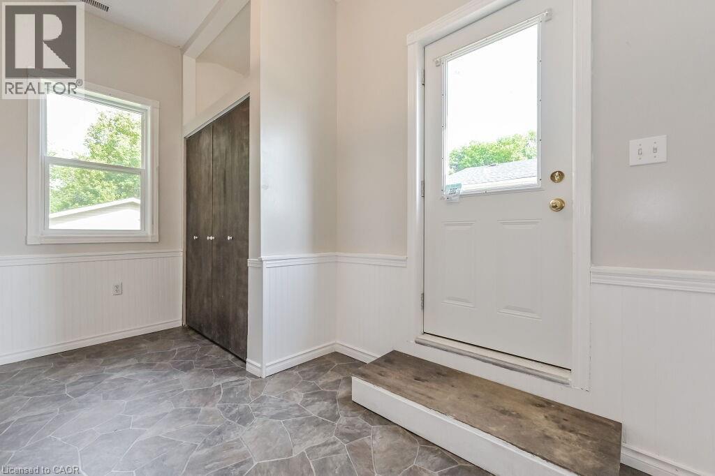 353 WELLINGTON Street E - 16