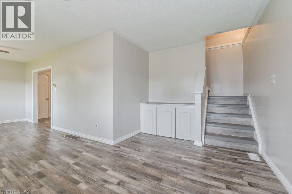 353 WELLINGTON Street E - 19