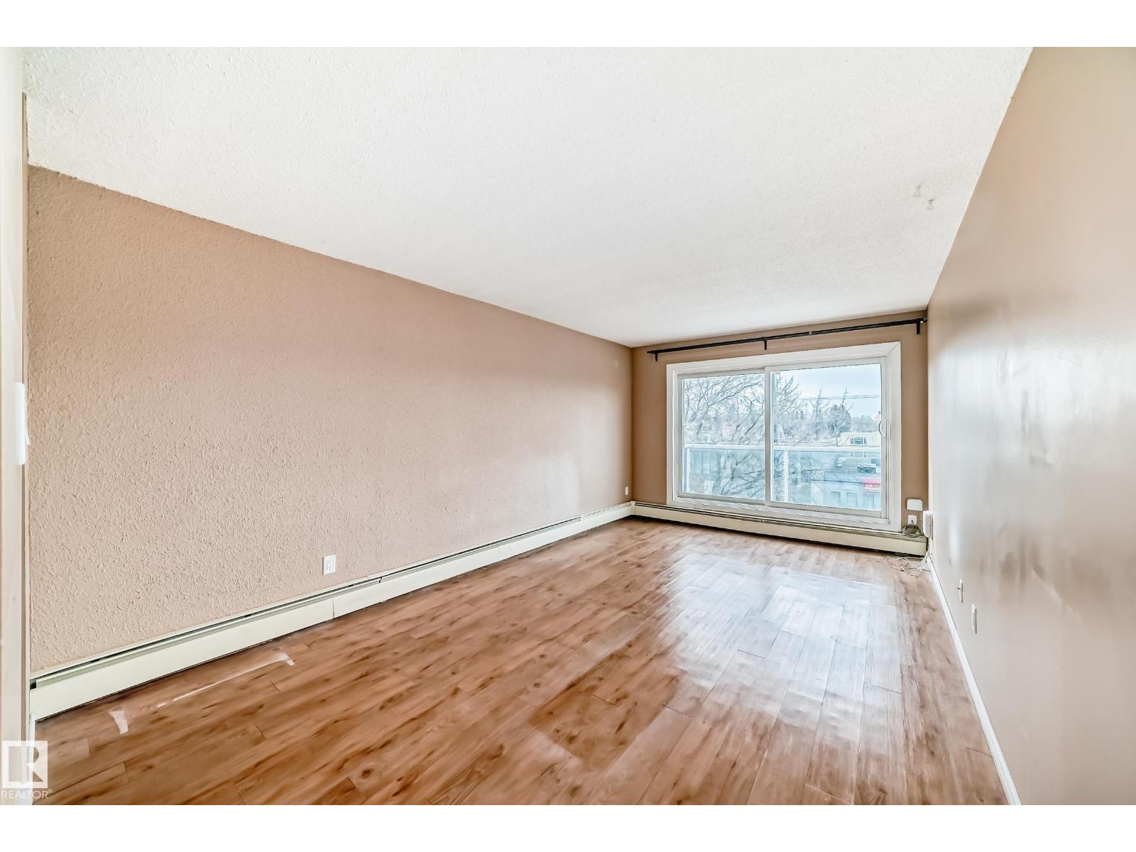 #403 10624 123 ST NW - 14