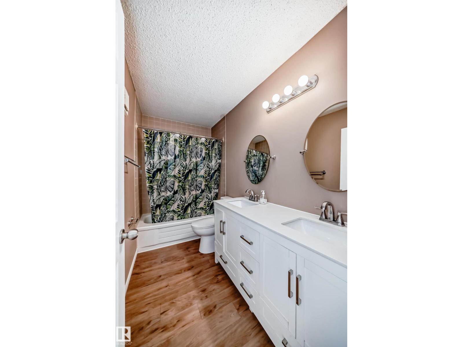 #403 10624 123 ST NW - 22