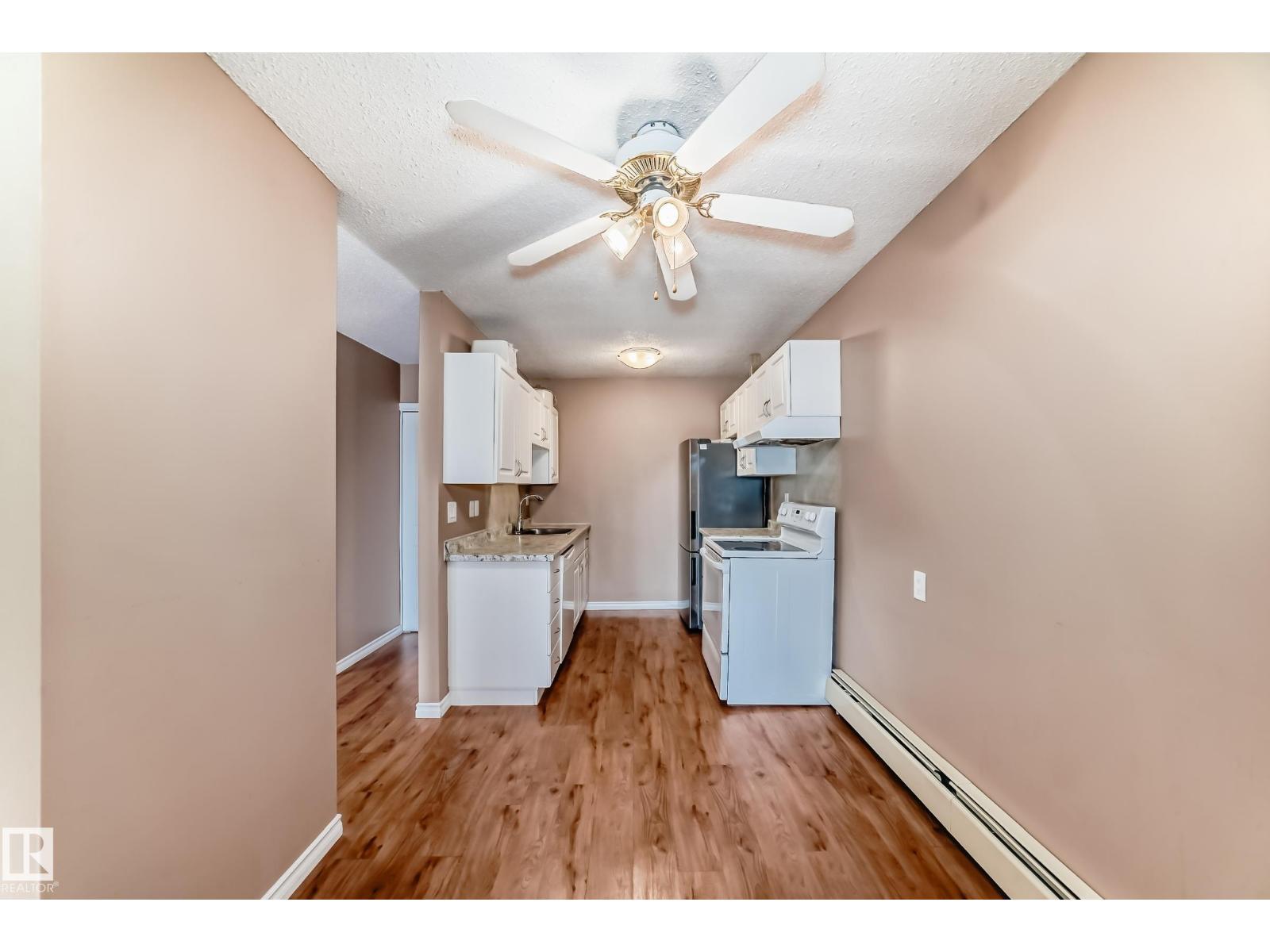 #403 10624 123 ST NW - 31