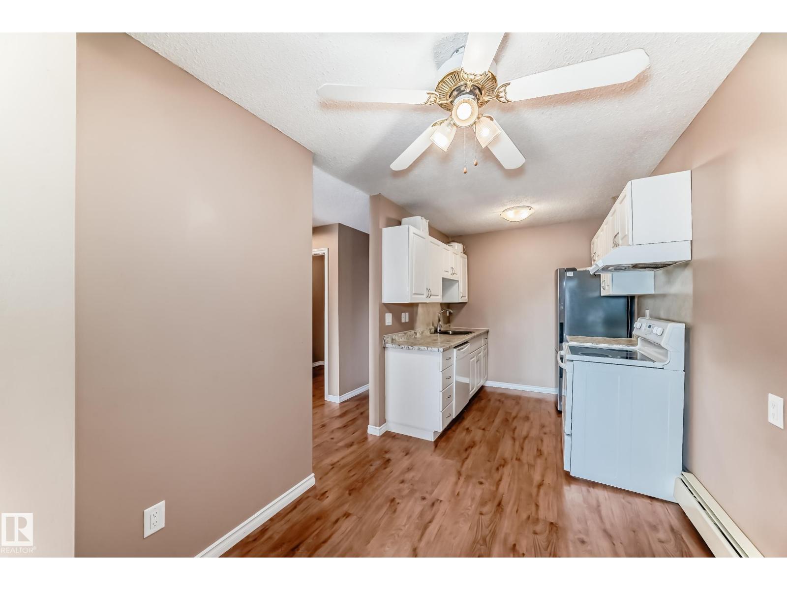 #403 10624 123 ST NW - 32