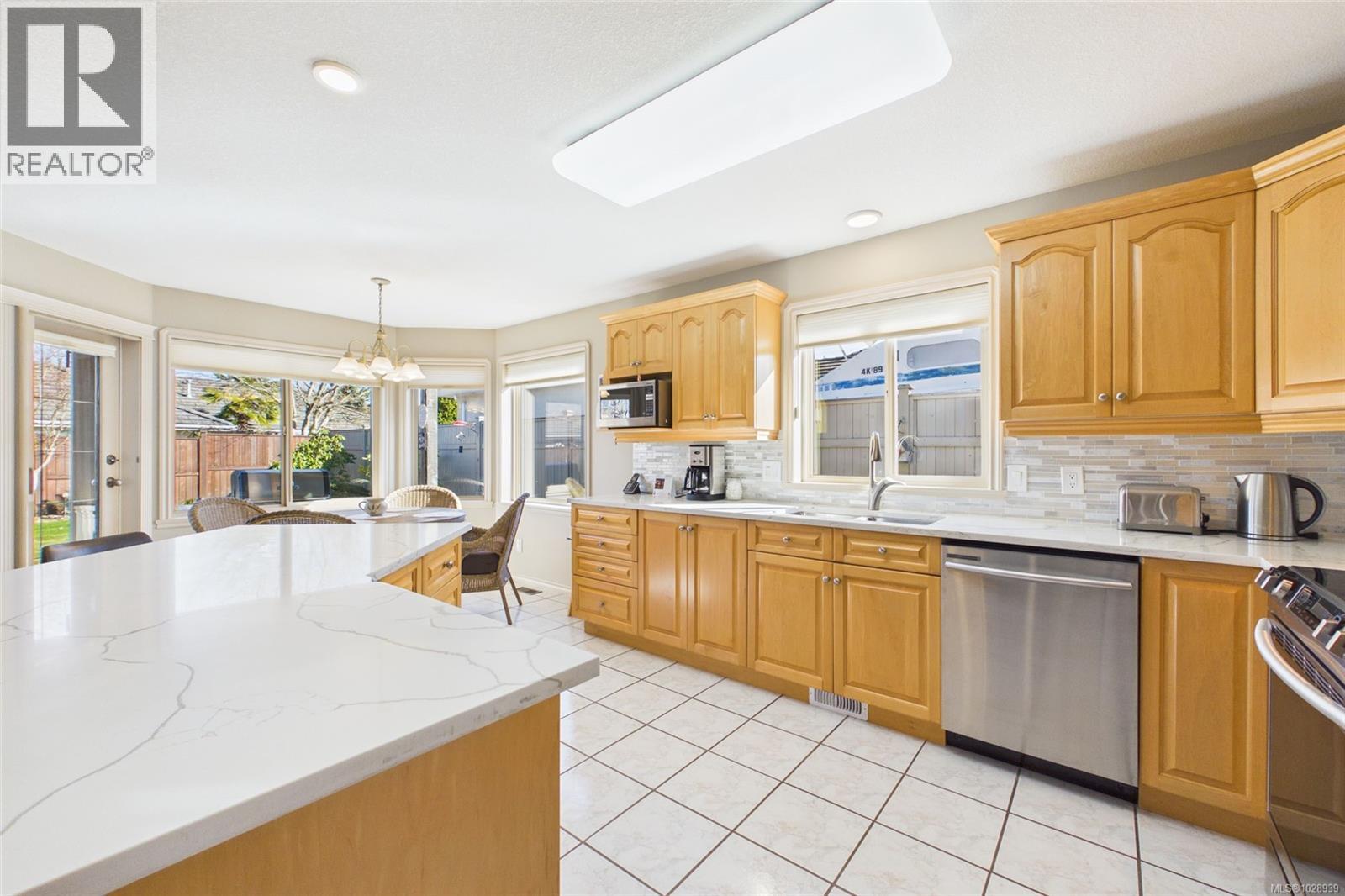 791 CHARTWEST CRT - 6