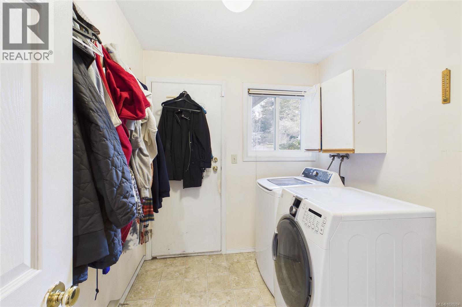 227 Thetis Ave, Qualicum Beach