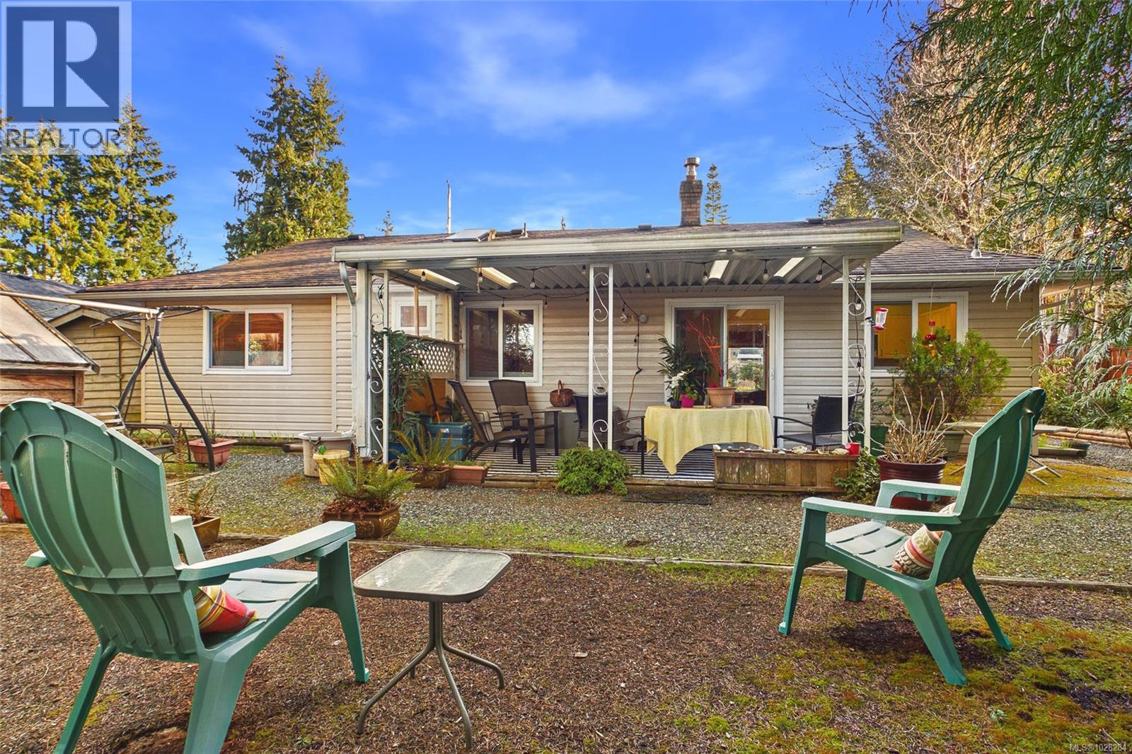 227 Thetis Ave, Qualicum Beach