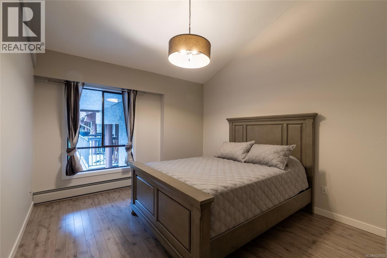 #408 1005 MCKENZIE AVE - 11