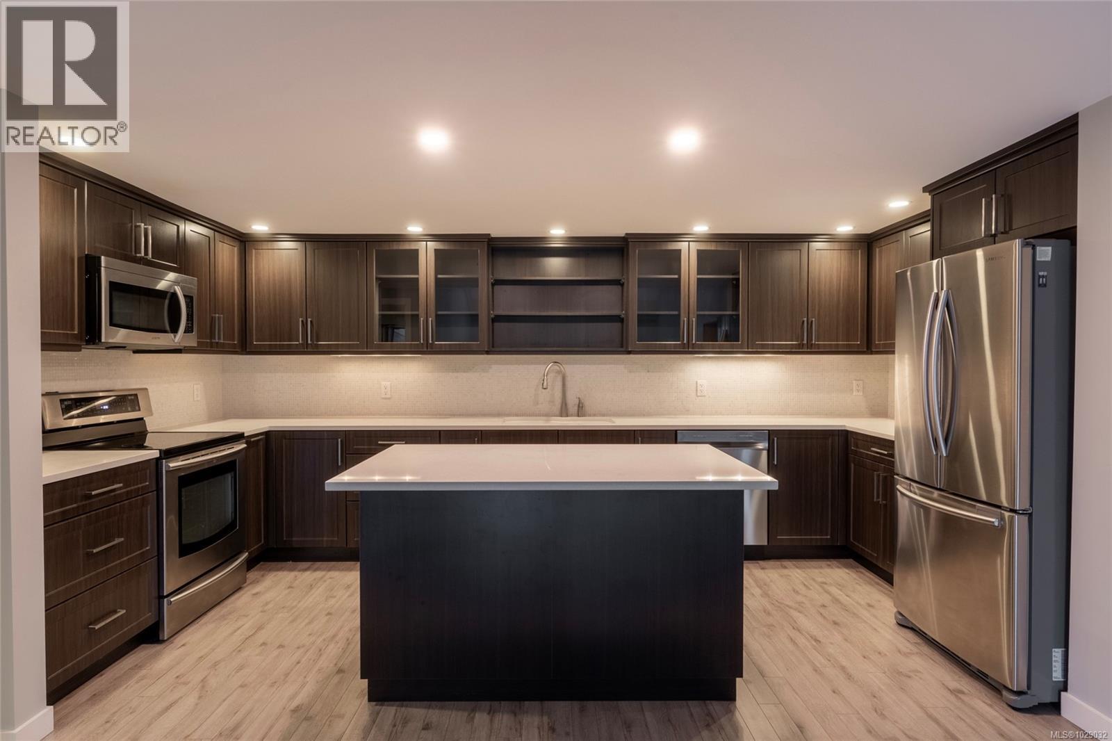 #408 1005 MCKENZIE AVE - 2