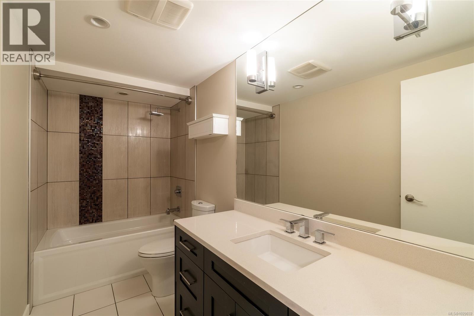 #408 1005 MCKENZIE AVE - 21