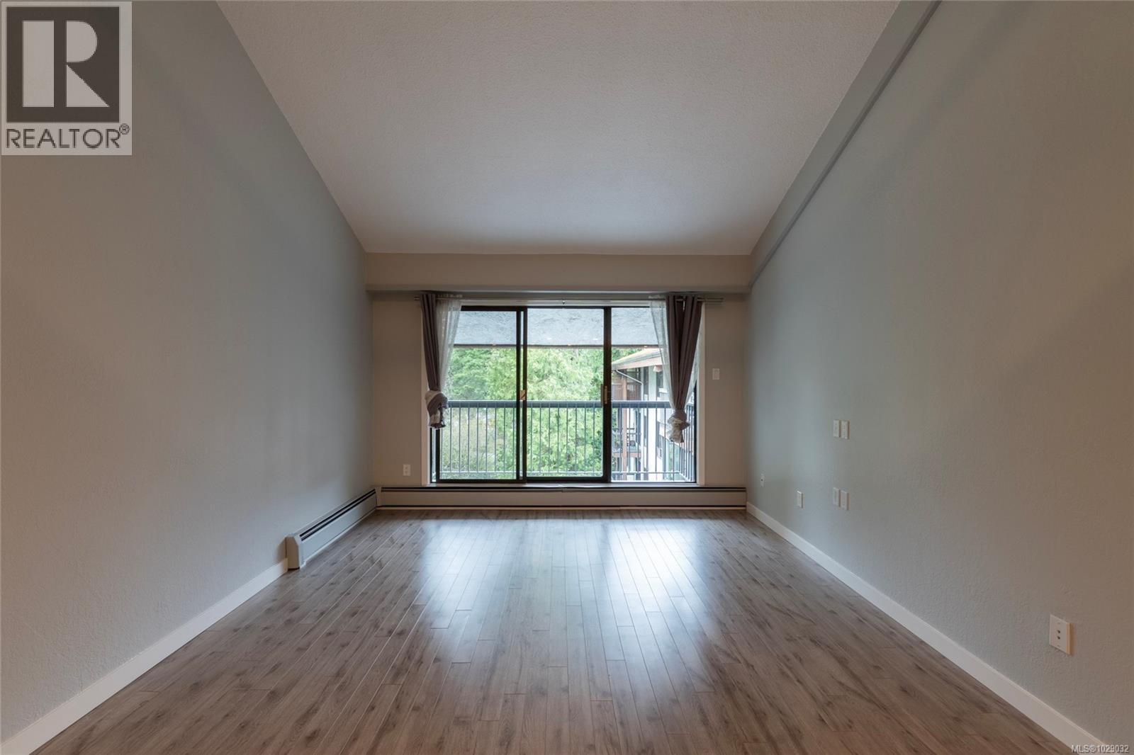 #408 1005 MCKENZIE AVE - 8