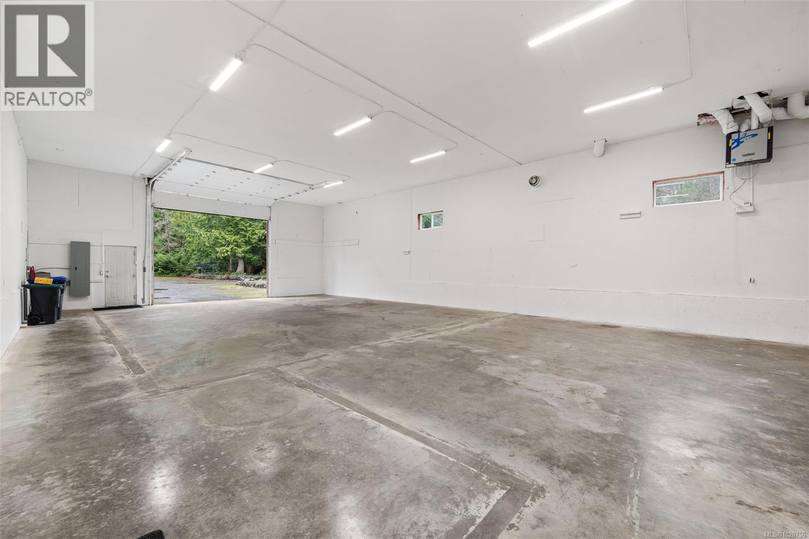 1890 PIERCE WAY - 39