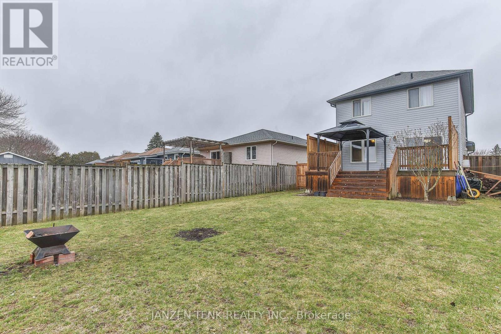 3-bedroom home for sale at 25 HERFORD STREET, Tillsonburg ON · photo 24 of 26