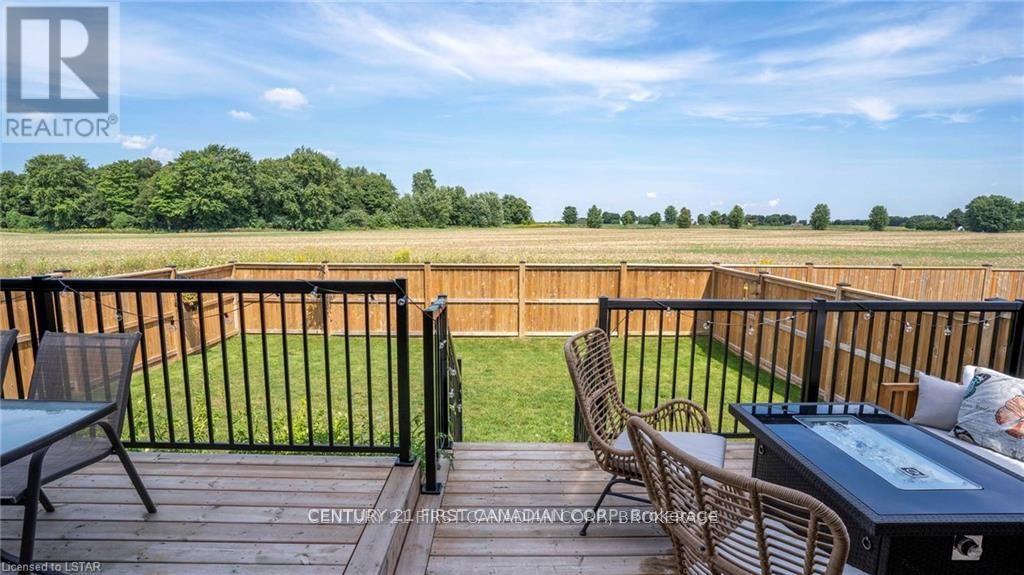 144 GILMOUR DRIVE — photo 27