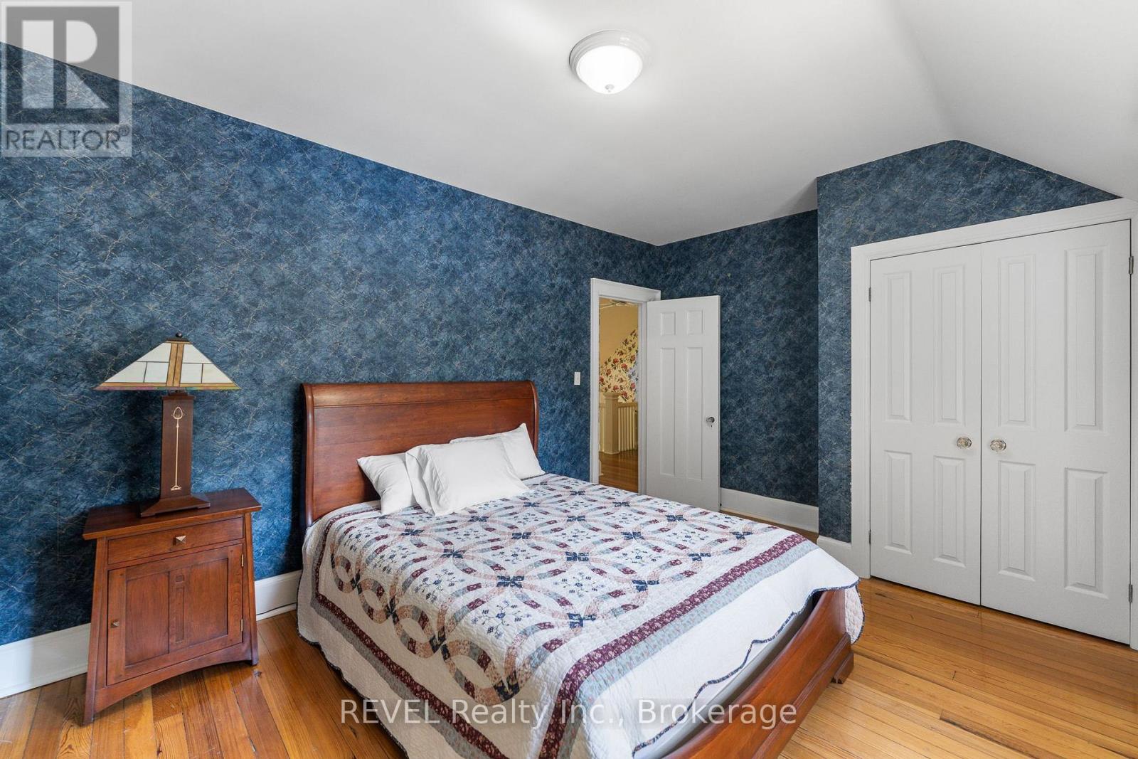 166 QUEEN STREET - 28