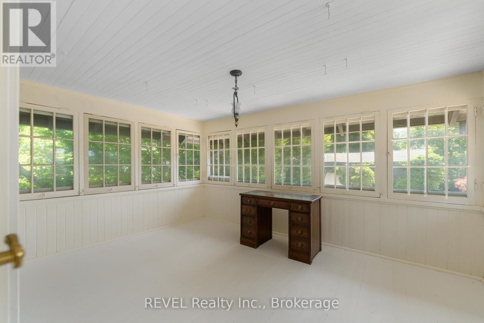 166 QUEEN STREET - 38