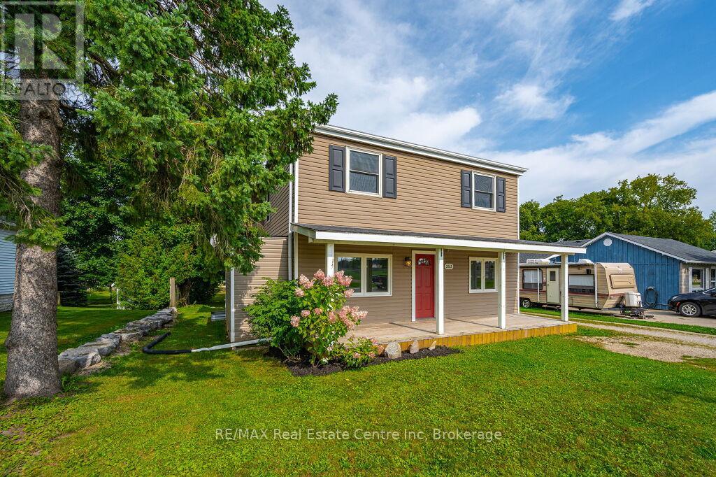 353 WELLINGTON STREET E - 2