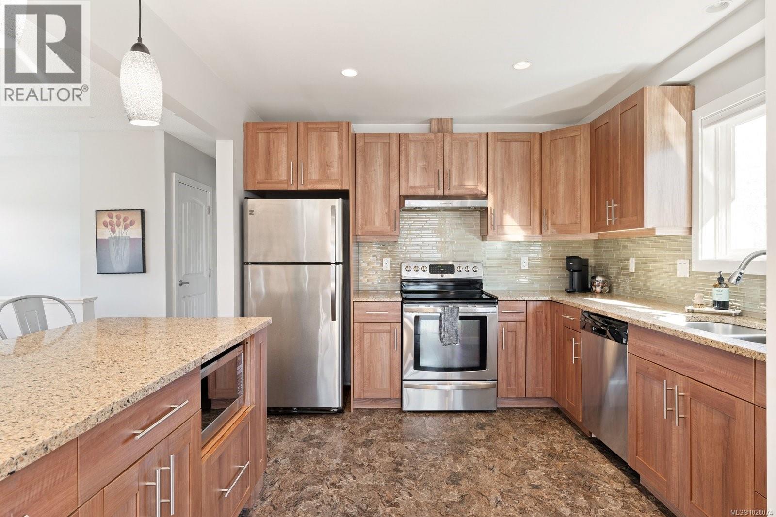 4125 Douglas St - 9