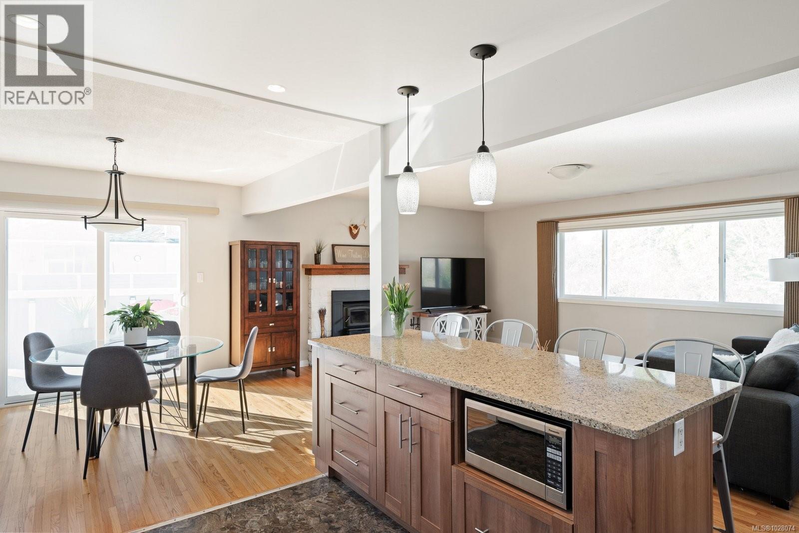 4125 Douglas St - 10
