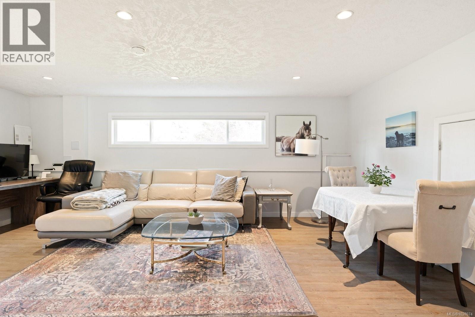 4125 Douglas St - 19