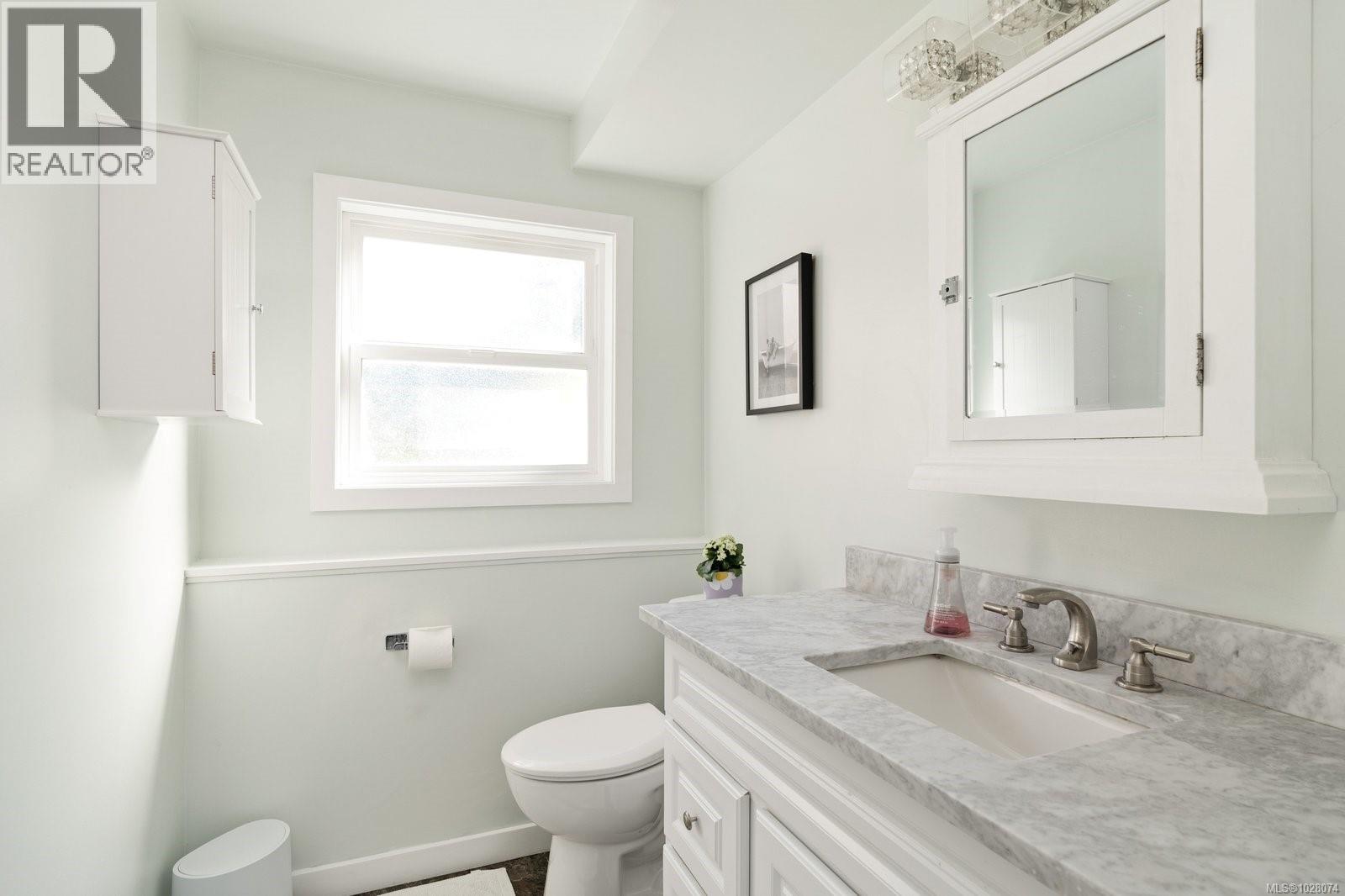 4125 Douglas St - 25