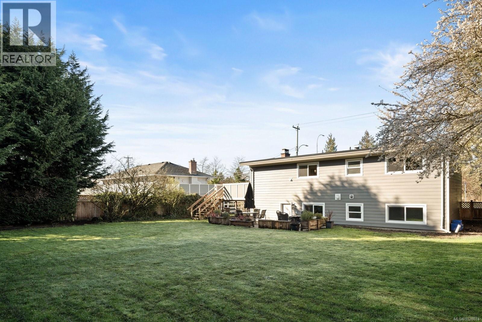 4125 Douglas St - 31