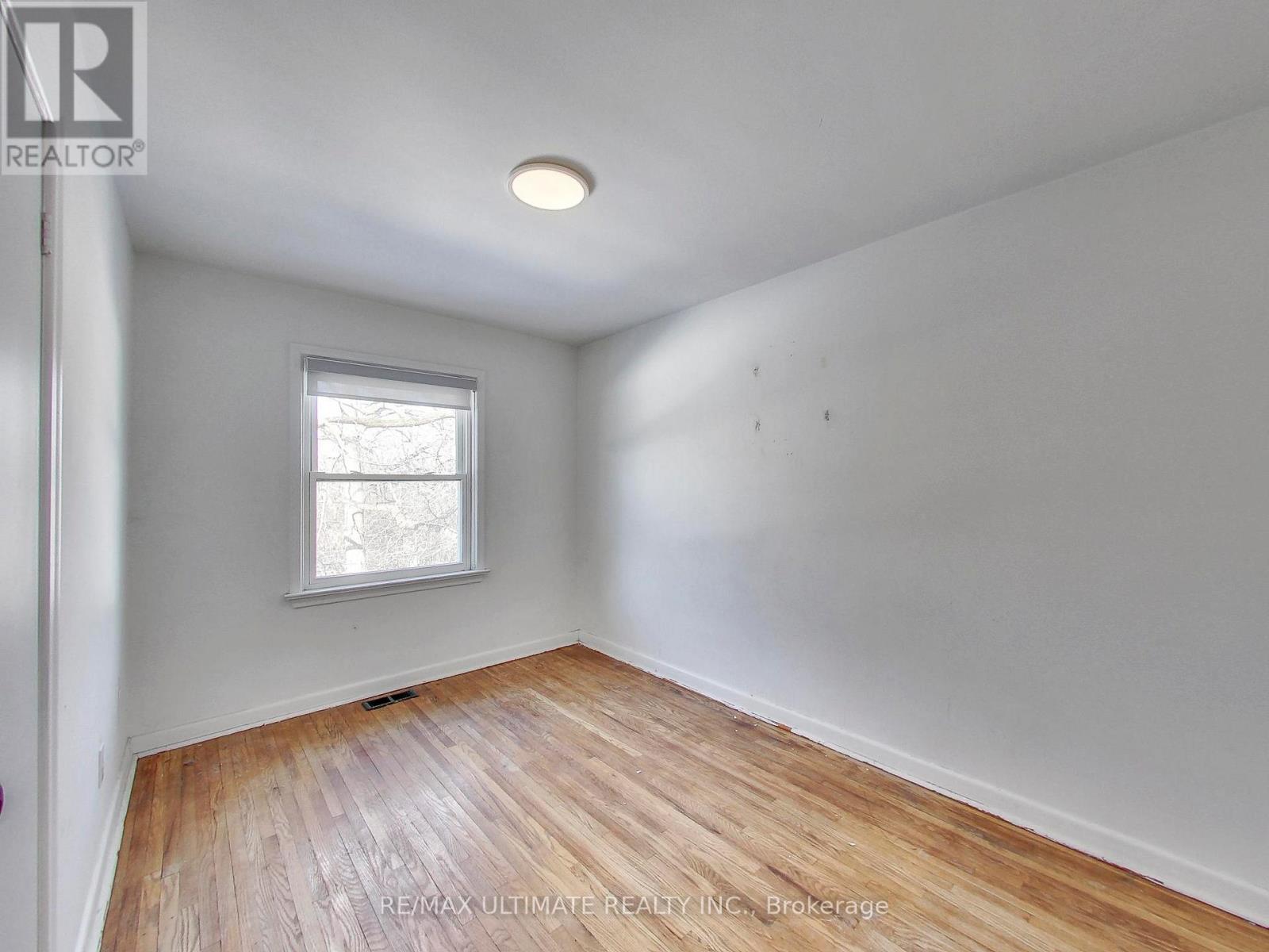 120 EDINBOROUGH COURT,Toronto (Rockcliffe-Smythe),,