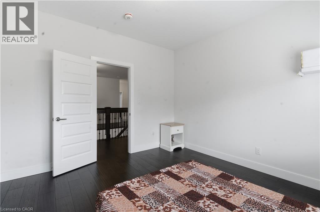 2000 MADDEX WAY - 33
