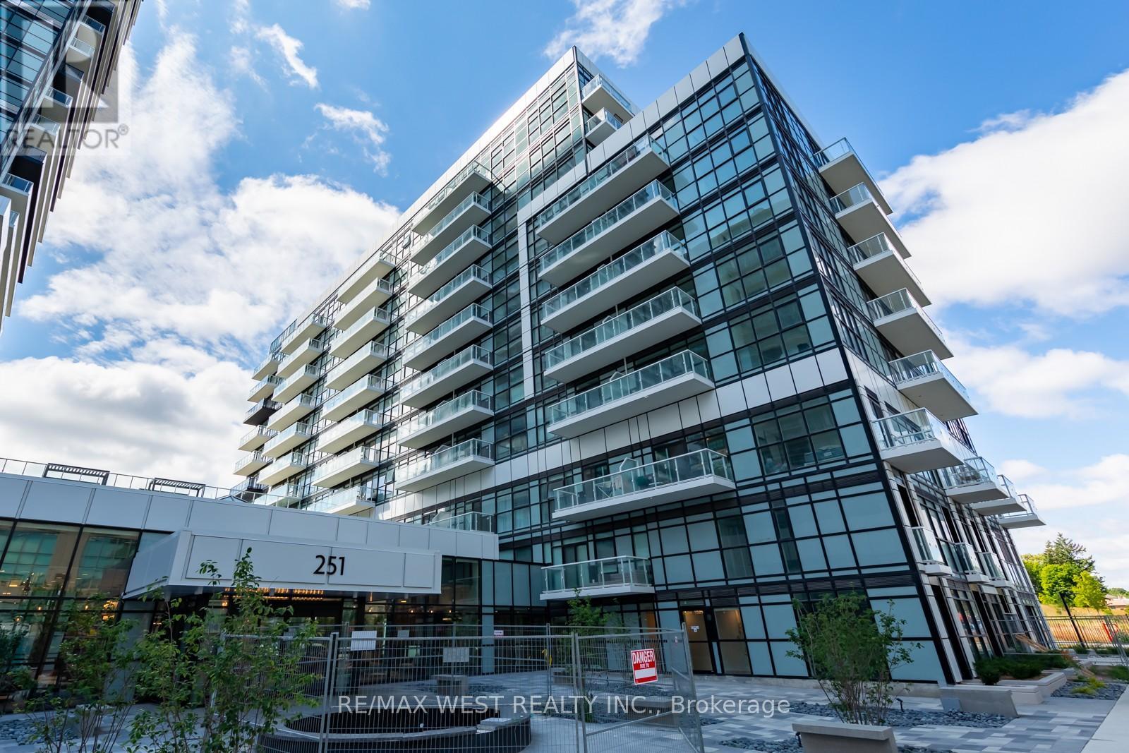 #2702 251 MANITOBA STREET - 3