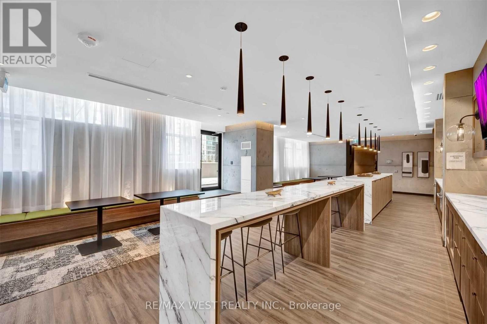 #2702 251 MANITOBA STREET - 30