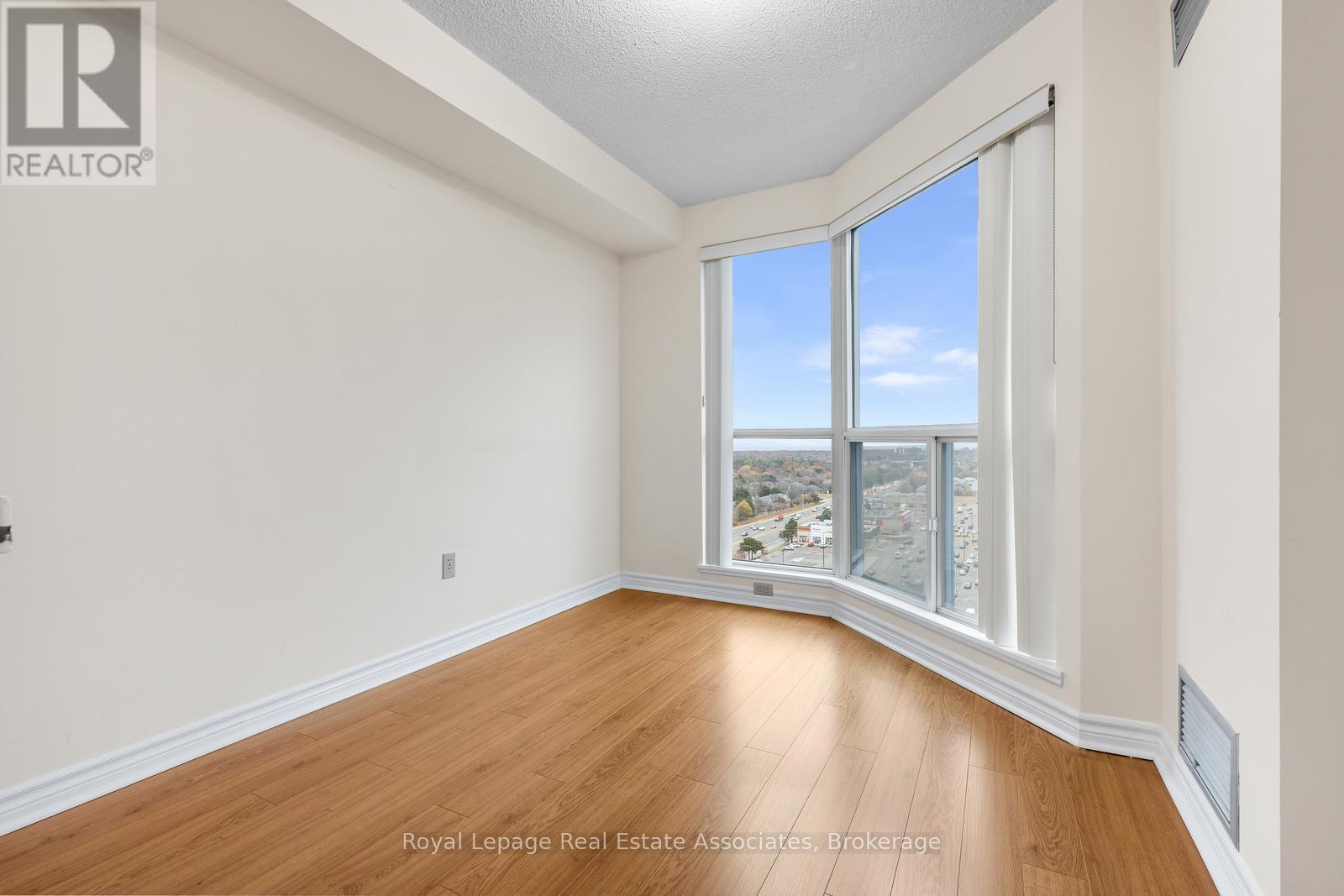 #1604 2155 BURNHAMTHORPE ROAD W - 16